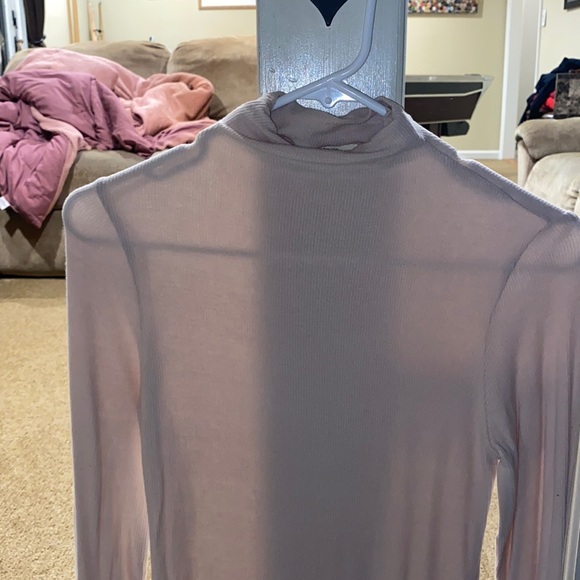 Grey bandit mock neck lettuce edge trim - Picture 2 of 2